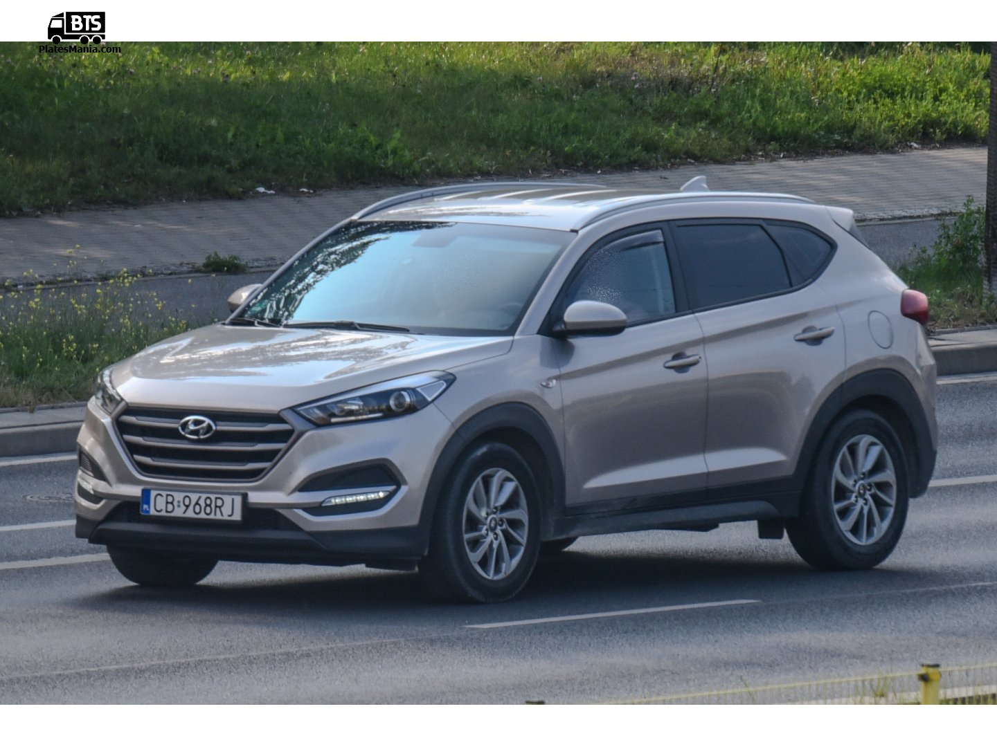 CB 968RJ, Hyundai Tucson 