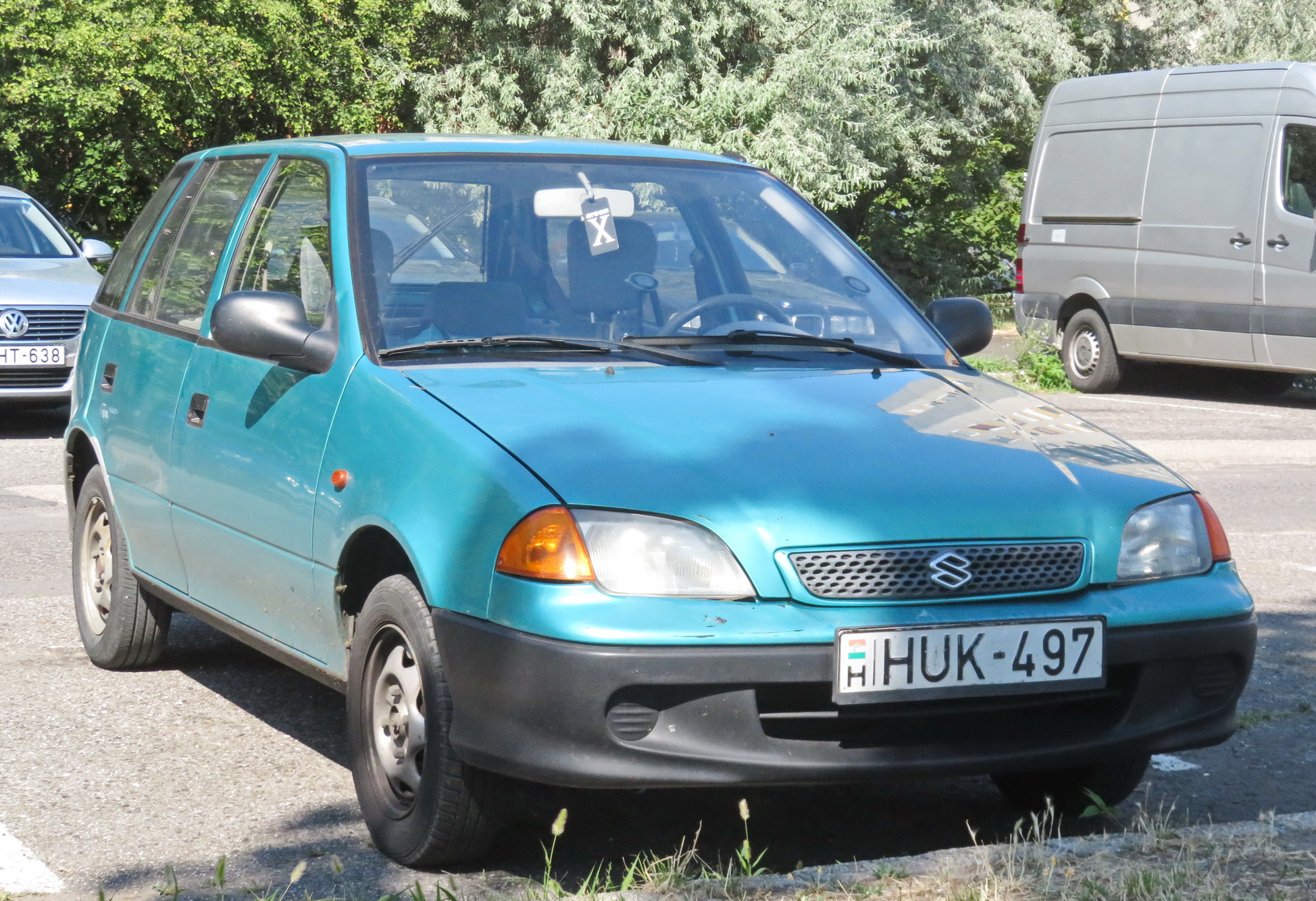 HUK-497, Suzuki Swift 2nd gen 5-door Hatch (SF), facelift, 1996–2004