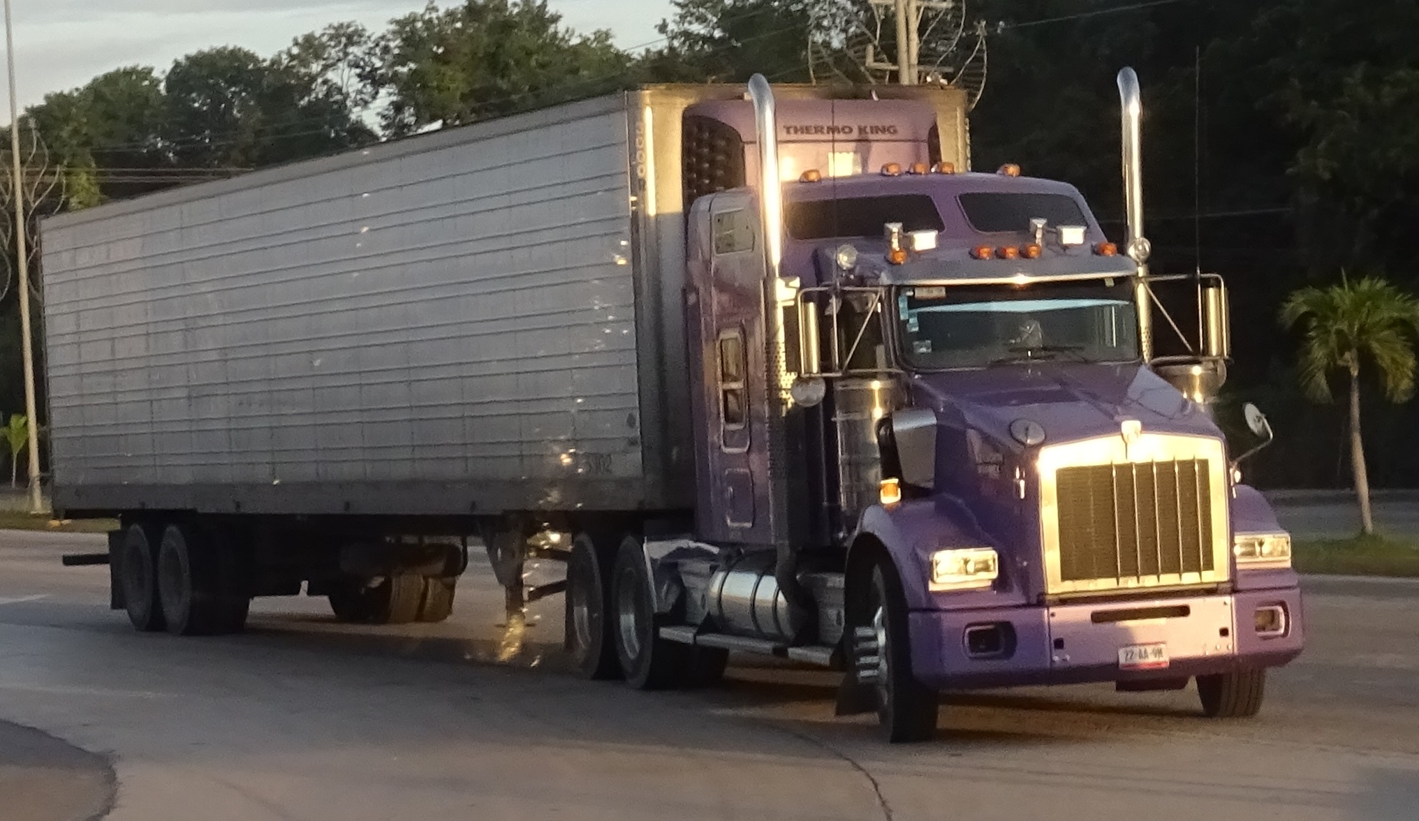22-AA-9M, Kenworth 