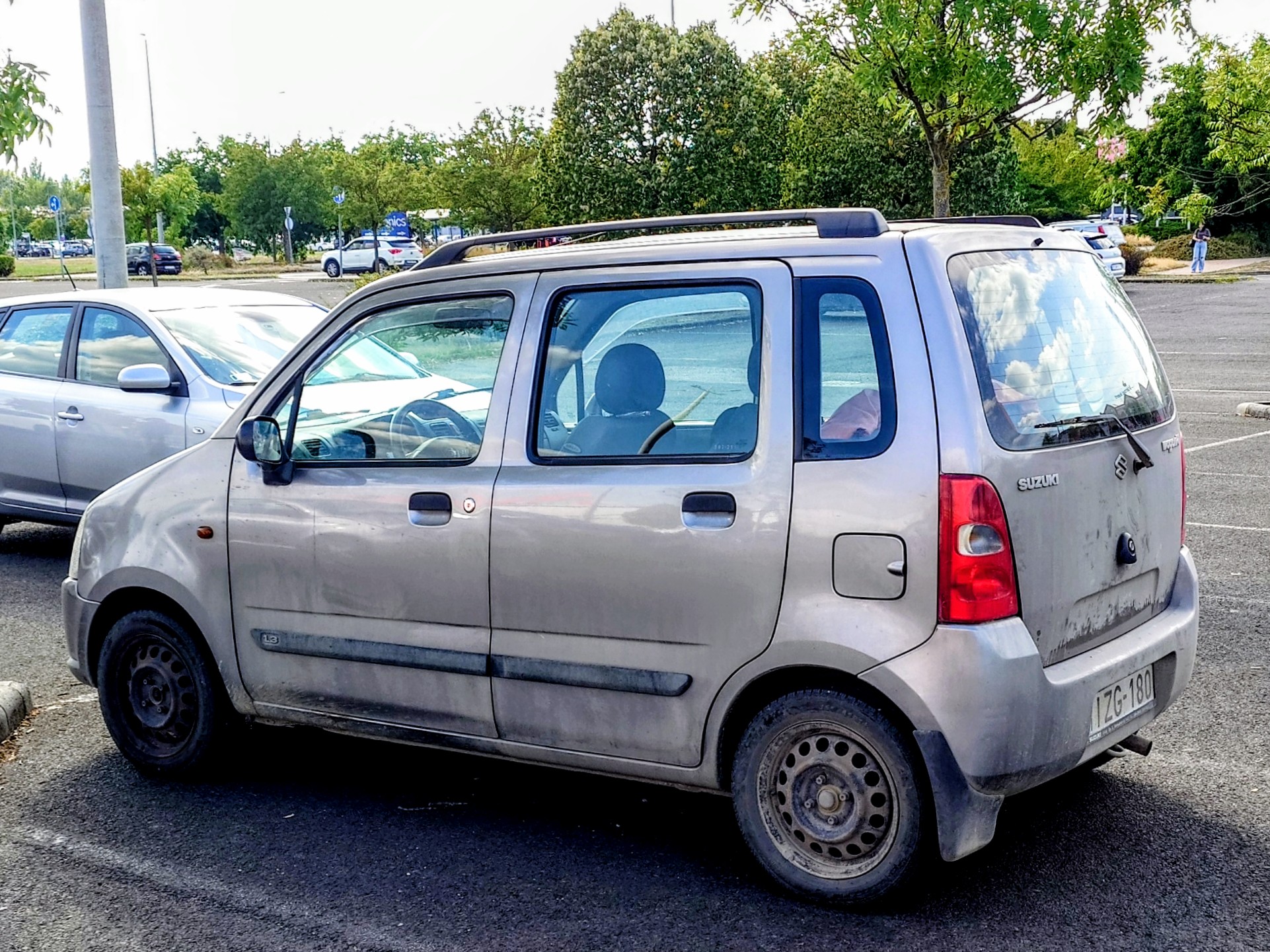 IZG-180, Suzuki Wagon R 2nd gen Plus (MA63/MA64/MA34; Global-market), 1999–2008