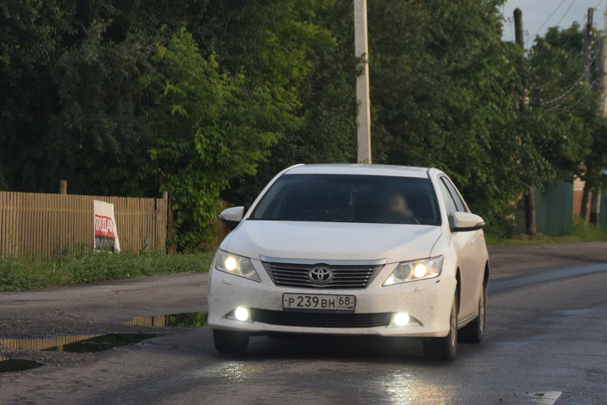 р 239 вн 68, Toyota Camry 7th gen (XV50; Global-market), 2011–2014