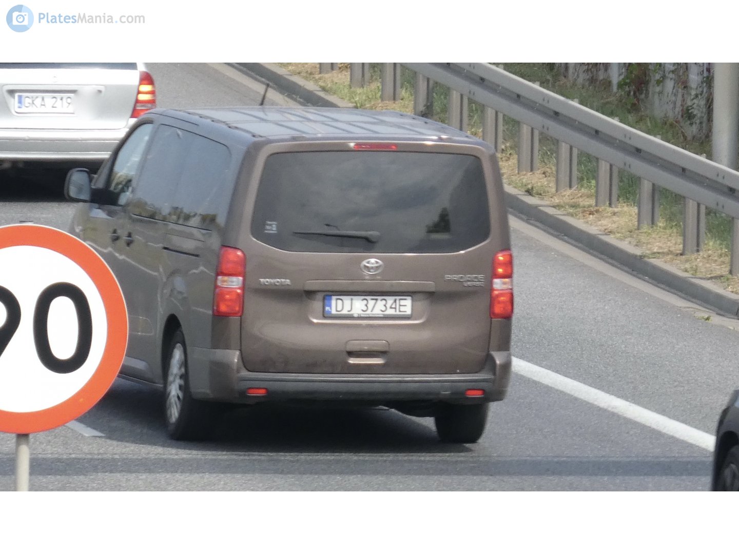 DJ 3734E, Toyota ProAce 