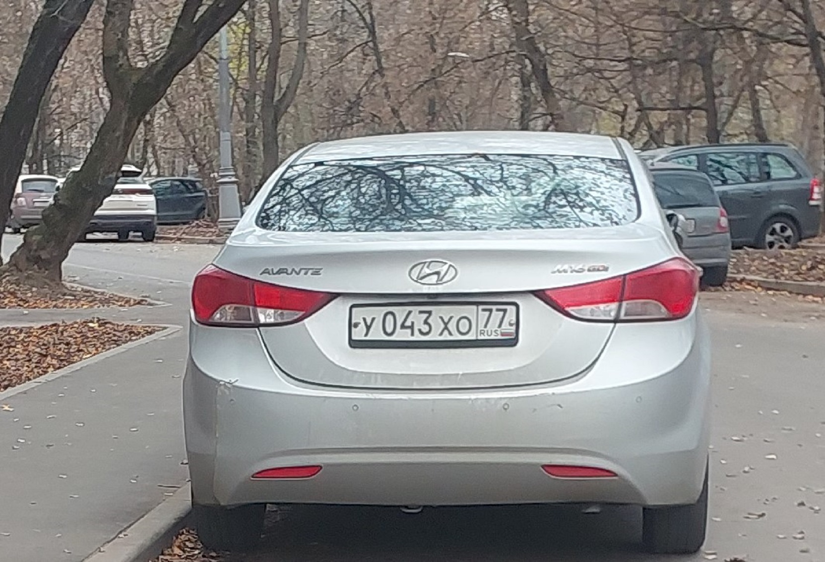 у 043 хо 77, Hyundai Elantra 