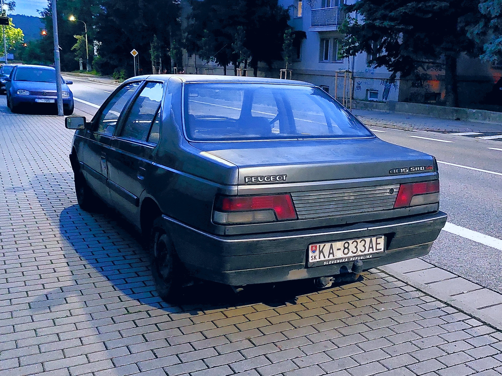 KA-833AE, Peugeot 405 1st gen Sedan (D6/D7), 1987–1996 (2019– for AZ-market)