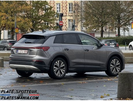 2-DTU-896, Audi Q4 e-tron