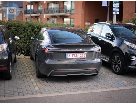 2-FLB-275, Tesla Model 3