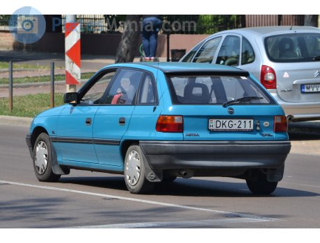 DKG-211, Opel Astra