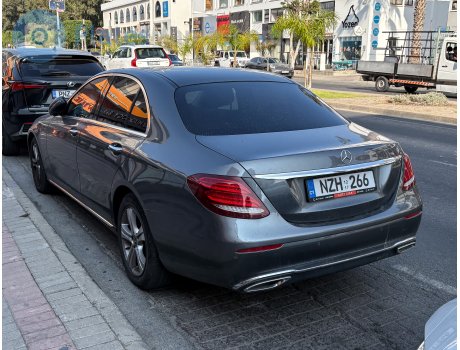 NZH 266, Mercedes-Benz E-Klasse