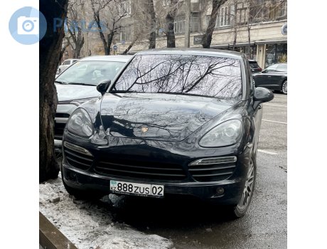 888 ZUS 02, Porsche Cayenne