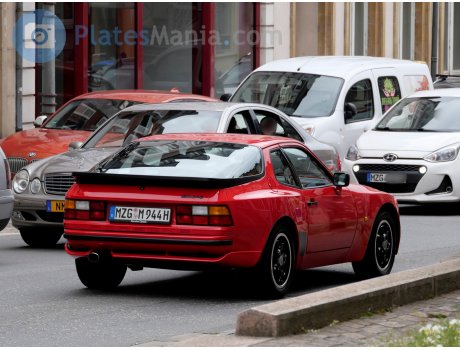 MZG M 944H, Porsche 944