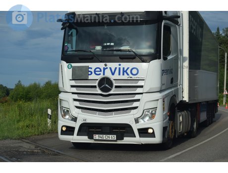 940 CN 61, Mercedes-Benz Actros