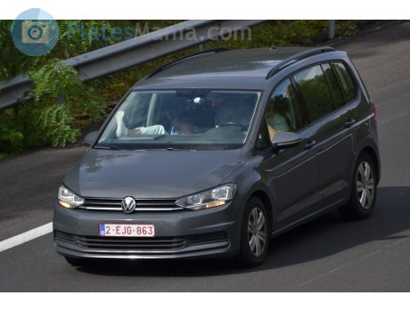 2-EJG-863, Volkswagen Touran