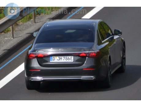 D JM 786 E, Mercedes-Benz E-Klasse