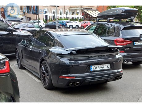 KA 4444 TK, Porsche Panamera