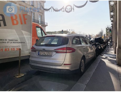 IF AJ 251, Ford Mondeo