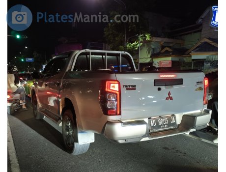 AD 8005 JA, Mitsubishi Triton