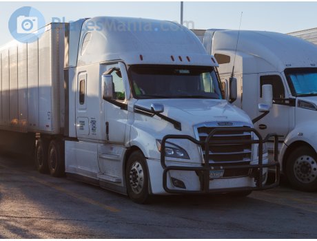 PZA3210, Freightliner Cascadia