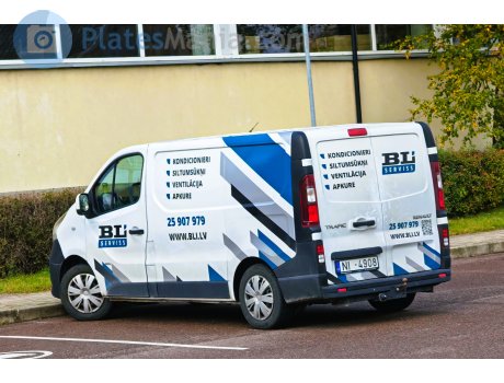 NI-4908, Renault Trafic