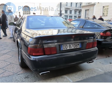 DD 870 BM, Cadillac STS