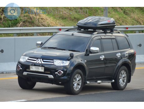 BG 1996 YF, Mitsubishi Pajero Sport