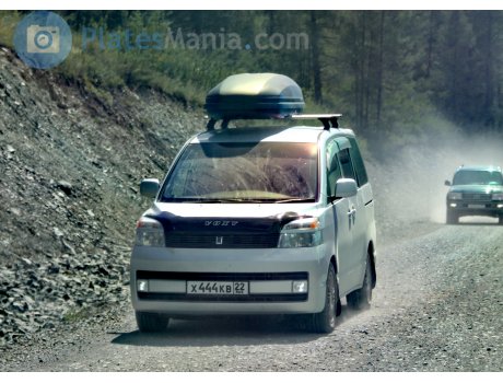 х444кв22, Toyota Voxy