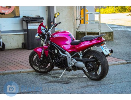 YN5, Triumph Motorcycles Speed Triple