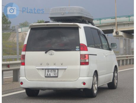 в078аа93, Toyota Noah