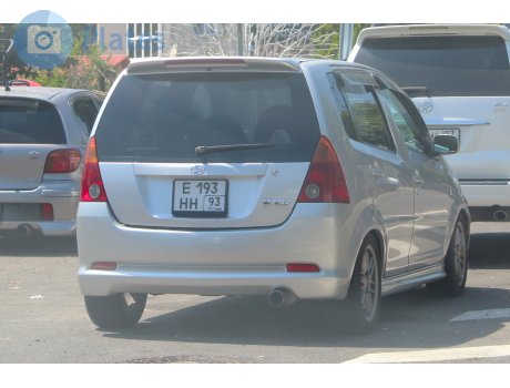 е193рн93, Daihatsu YRV