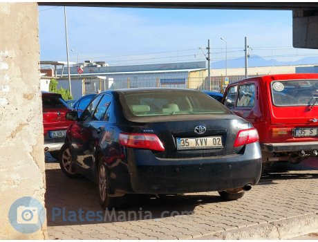 35 KVV 02, Toyota Camry