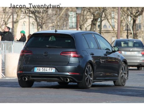 HA-564-FP, Volkswagen Golf