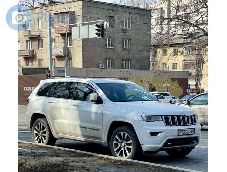 733 ZXA 02, Jeep Grand Cherokee