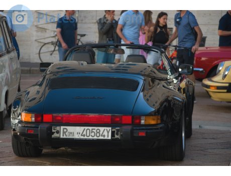 Roma 40584Y, Porsche 911