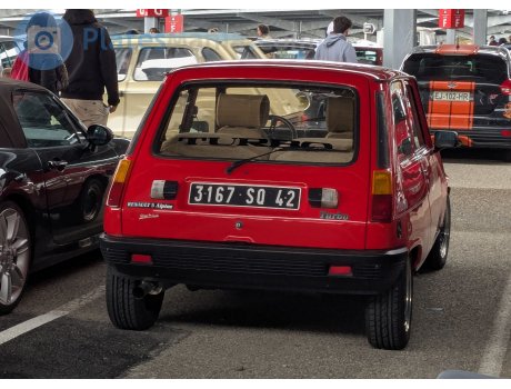 3167 SQ 42, Renault 5