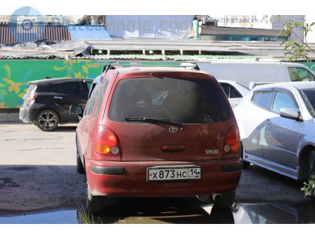 х873нс14, Toyota Corolla Spacio