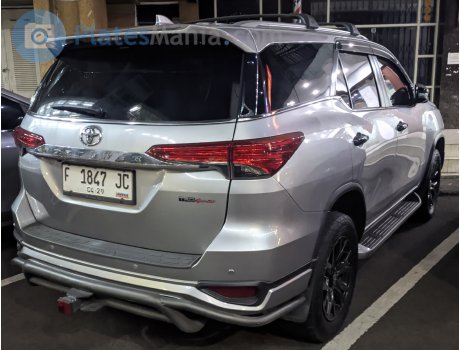 F 1847 JC, Toyota Fortuner
