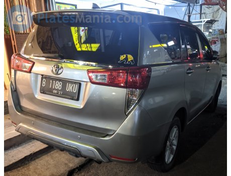 B 1188 UKU, Toyota Innova