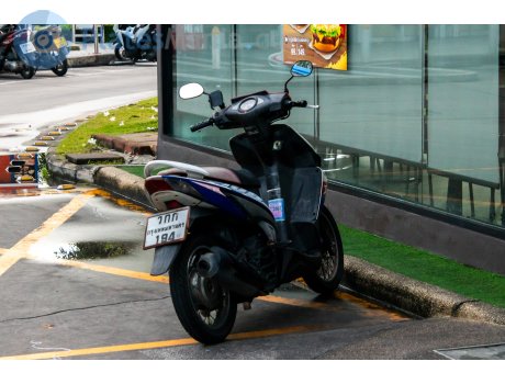 วกก 194, Honda Click