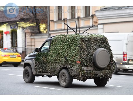 у704му44, UAZ 3163 Patriot