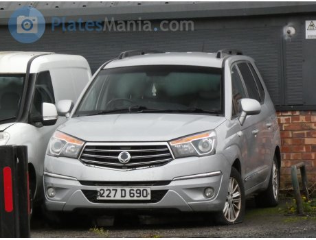 227 D 690, SsangYong (KGM) Rodius / Stavic / Turismo