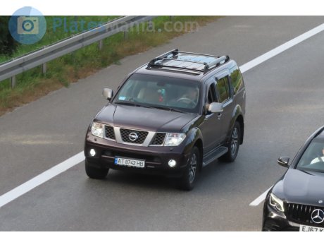 AT 8742 HB, Nissan Pathfinder