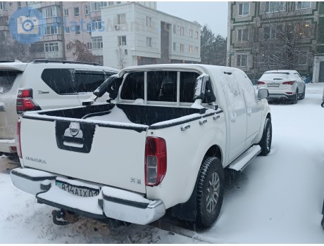 814 AIX 01, Nissan Navara