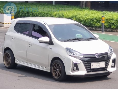 W 1241 TD, Daihatsu Ayla