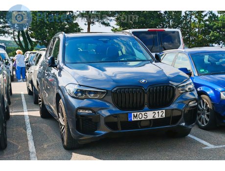 MOS 212, BMW X5