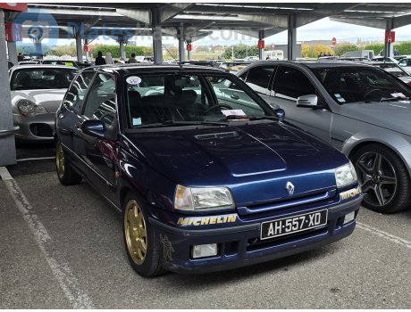 AH-557-XD, Renault Clio