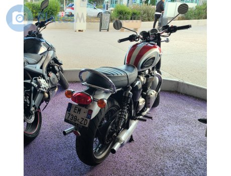 EM-730-ZD, Triumph Motorcycles Bonneville