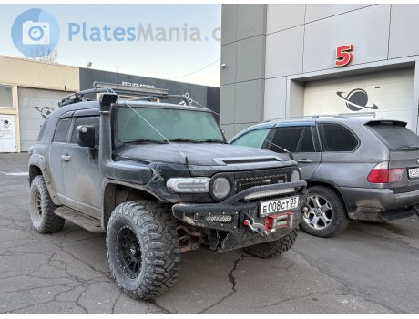 е008ст35, Toyota FJ Cruiser