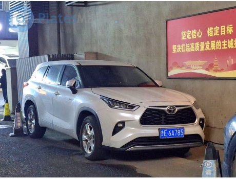 鲁E·6A785, Toyota Highlander