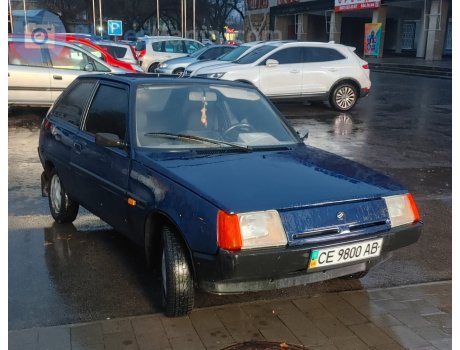 CE 9800 AB, ZAZ 1102