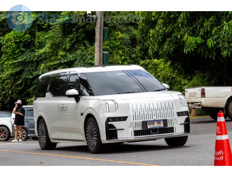 3กญ 55, Zeekr 009