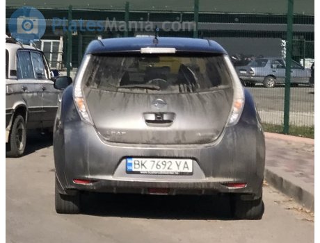 BK 7692 YA, Nissan Leaf